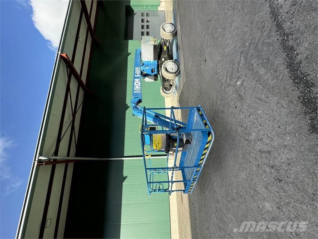 Genie S-60 FE Karos emelők