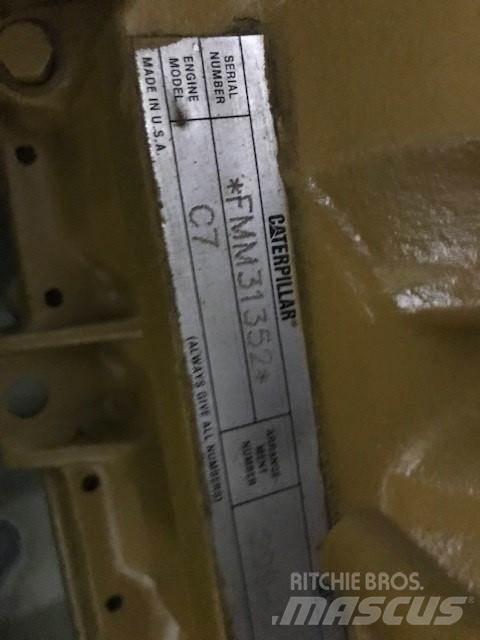 CAT C-7 Motorok