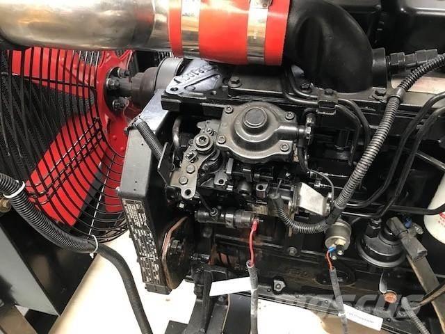 Cummins 4BT3.9 Motorok