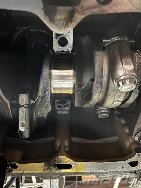 Detroit DD15 Motorok