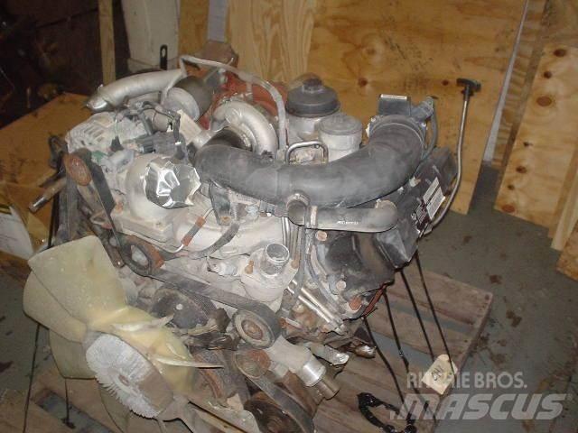 International VT275 Motorok