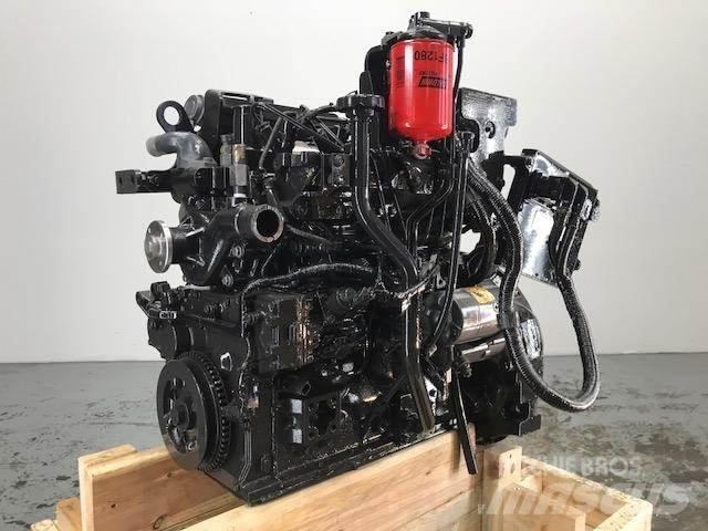 Komatsu SAA4D95-LE5 Motorok