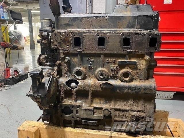 Yanmar 4TNV98-YTBL Motorok