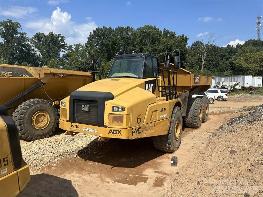 CAT 745C Csuklósdömperek