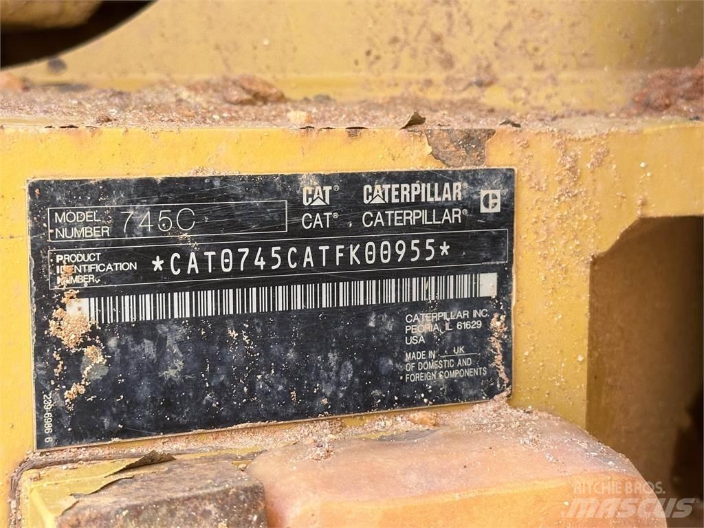 CAT 745C Csuklósdömperek