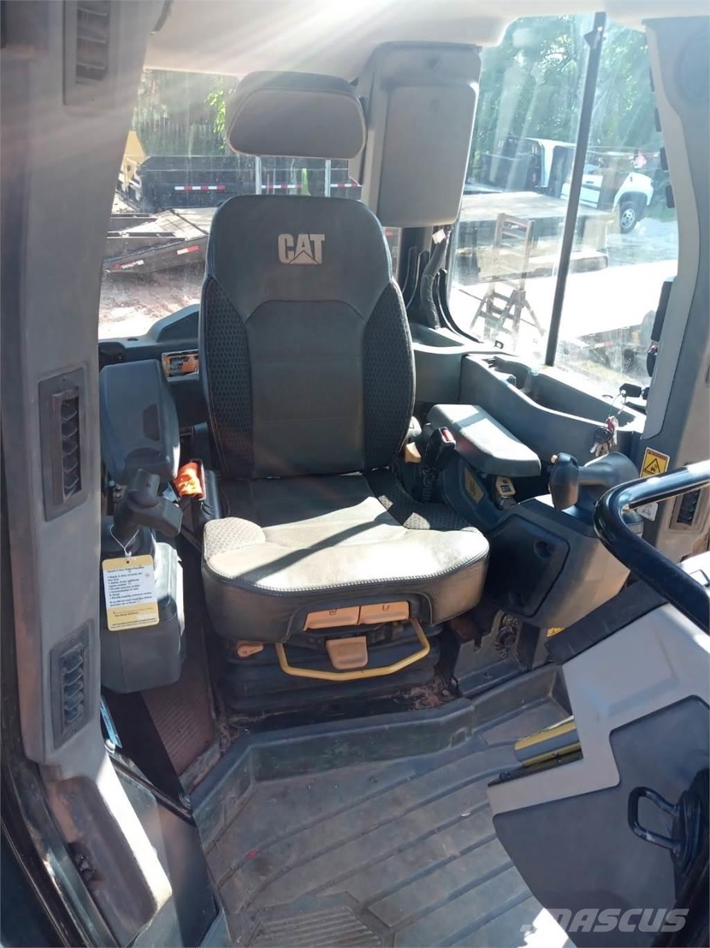 CAT D5 LGP Építőipar - Egyebek