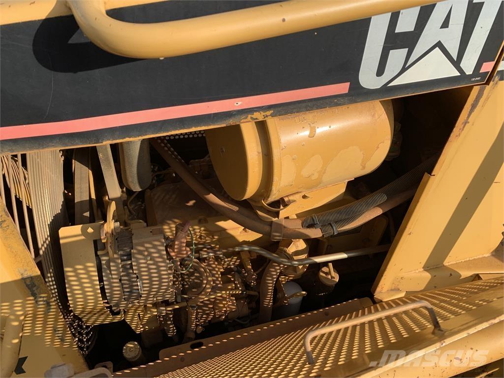 CAT D5M Építőipar - Egyebek