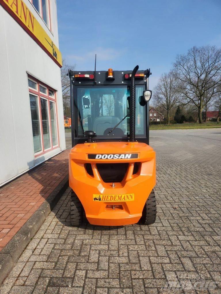 Doosan D30S-7 Dízel targoncák