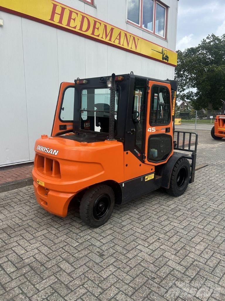 Doosan D45SC-5 Dízel targoncák