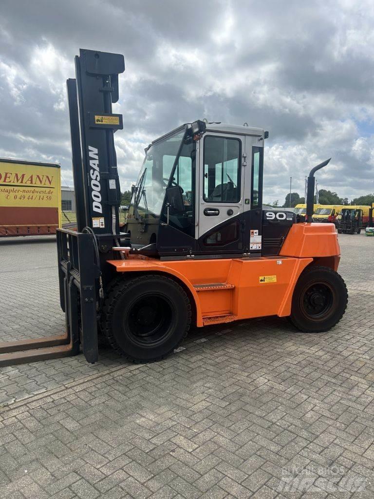 Doosan D90S-7 Dízel targoncák