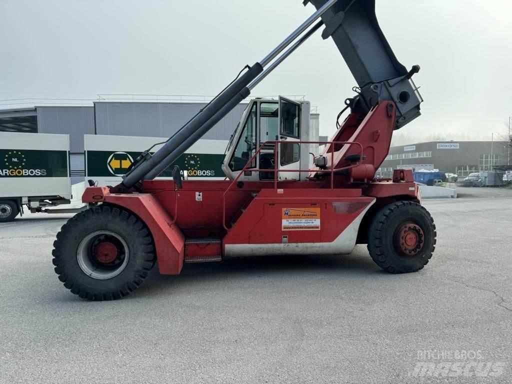 CVS Ferrari F158 Konténer rakodó