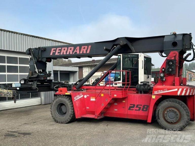 CVS Ferrari F258.6 Konténer rakodó