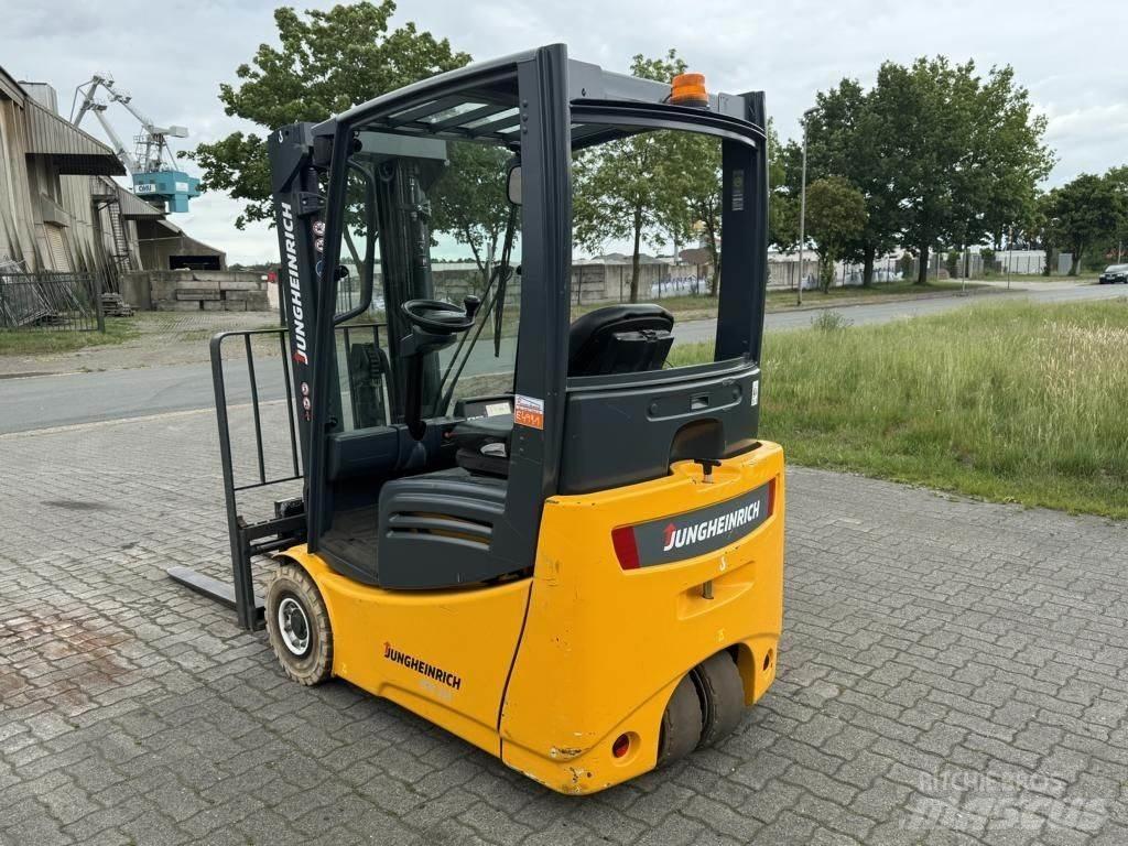 Jungheinrich EFG213 Elektromos targoncák