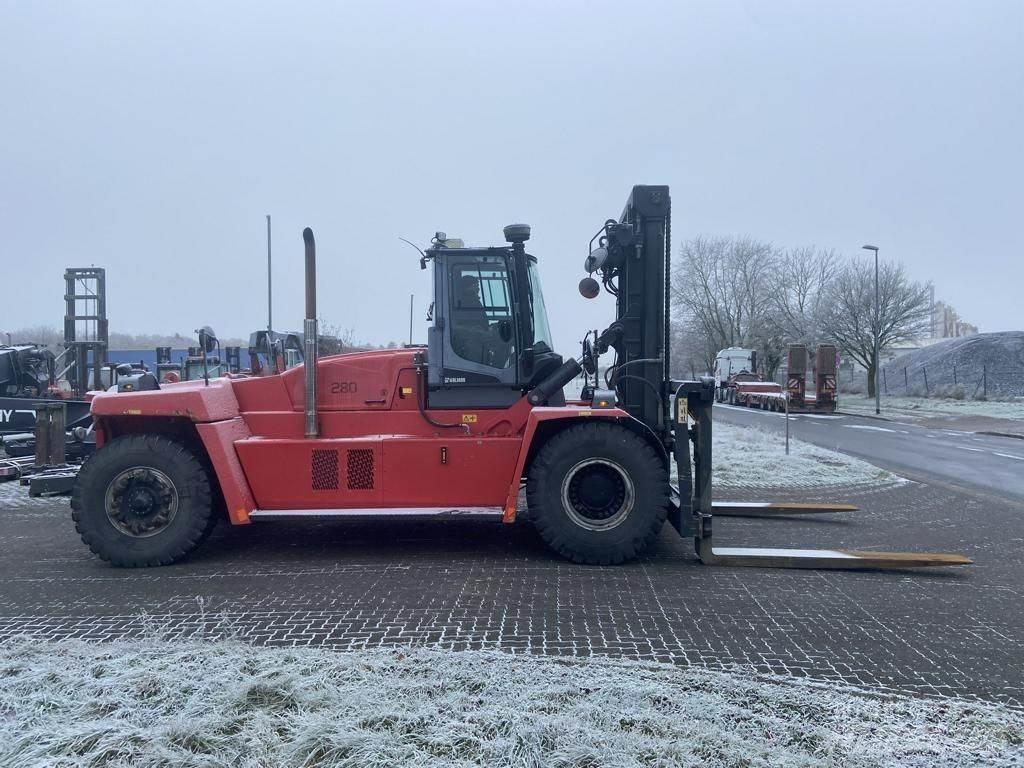 Kalmar DCG300-12LB Dízel targoncák