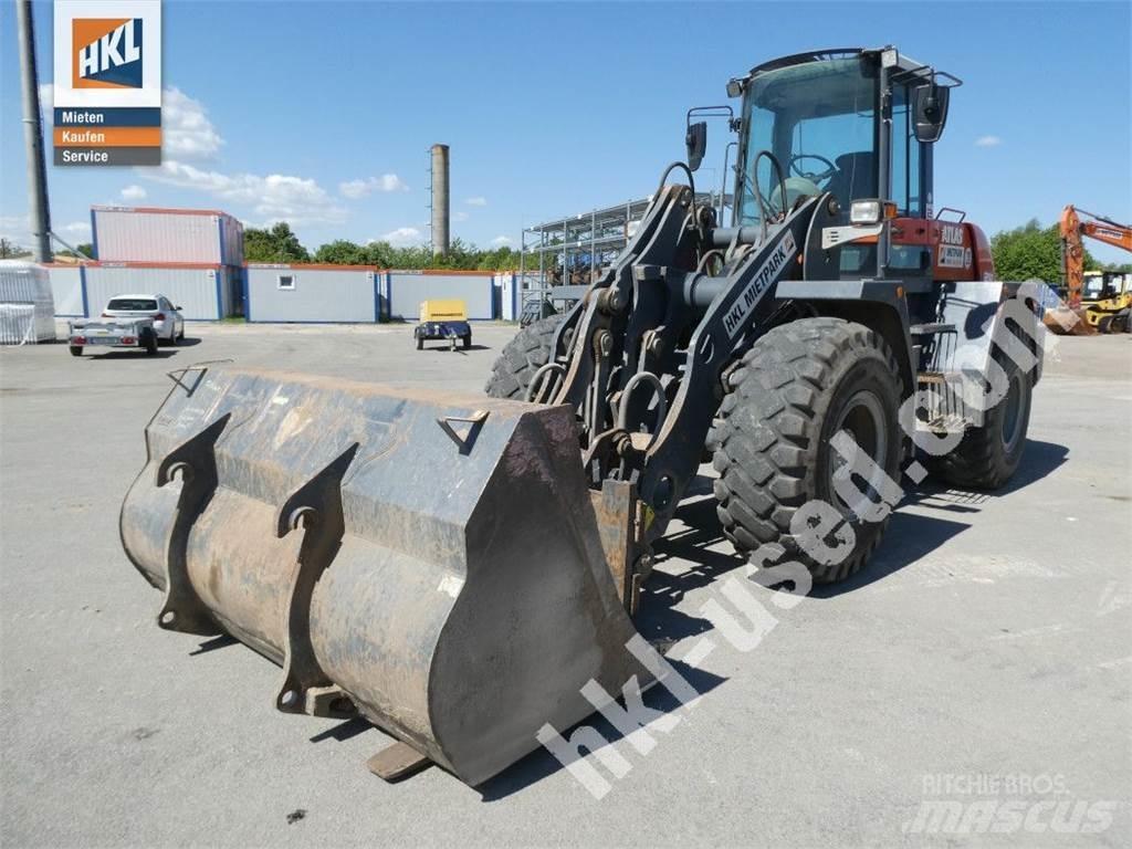 Atlas L 210 Gumikerekes homlokrakodók