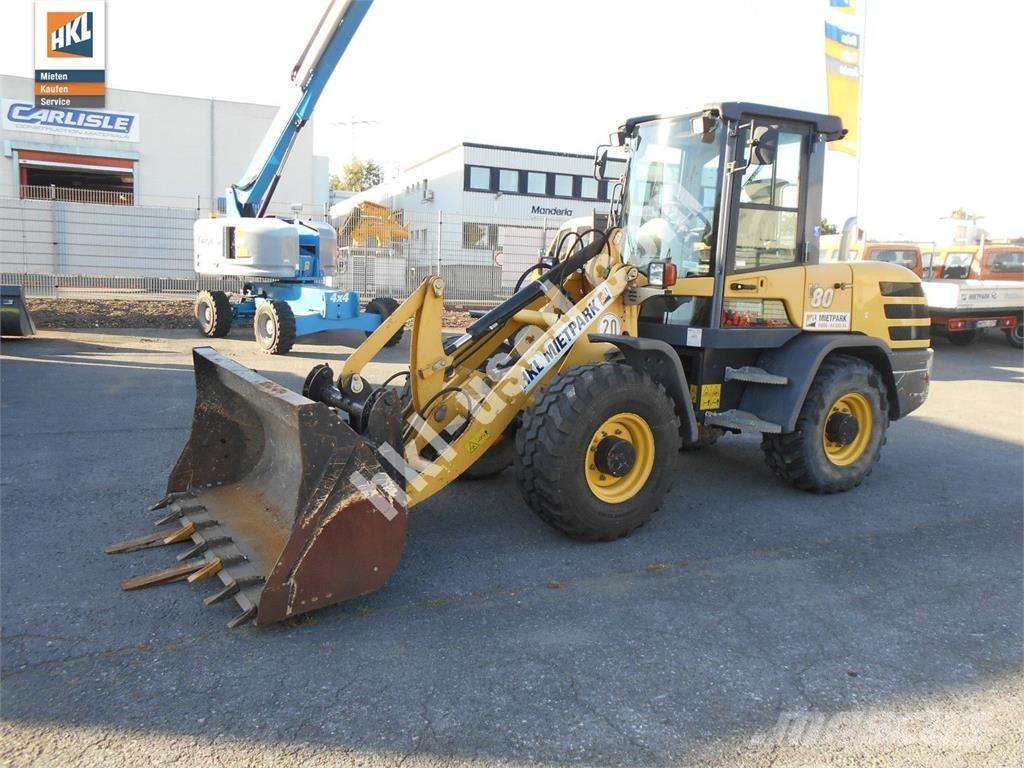 Yanmar V 80 Gumikerekes homlokrakodók