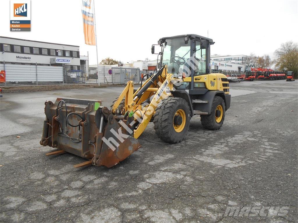 Yanmar V 80 Gumikerekes homlokrakodók