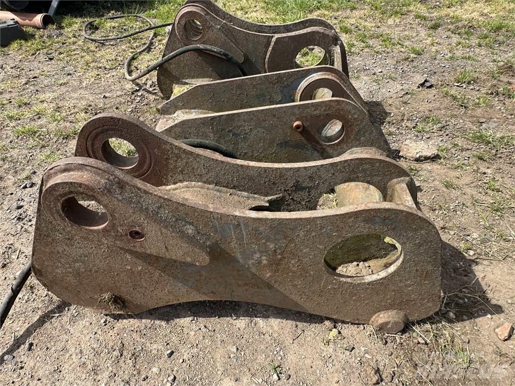 Volvo quick coupler Gumikerekes homlokrakodók