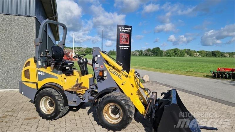 Gehl 440 Mini homlokrakodók
