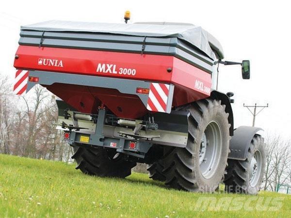 Unia MX 1000 Trágyaszóró