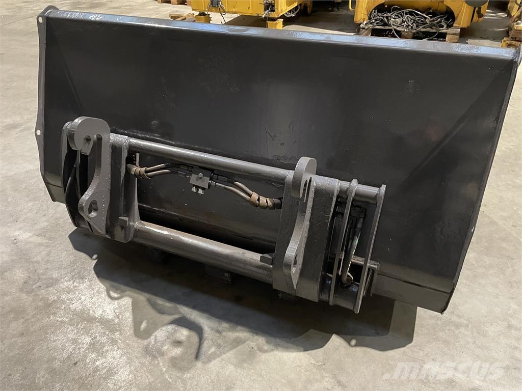  1.80 kbm Højtipskovl Kanalak