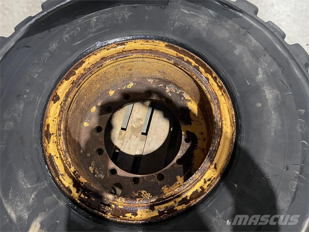  23.5xR25 Michelin XHA dæk Gumiabroncsok, kerekek és felnik