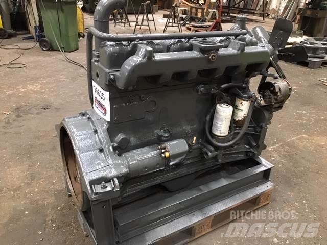 CASE Model 401BD motor Motorok