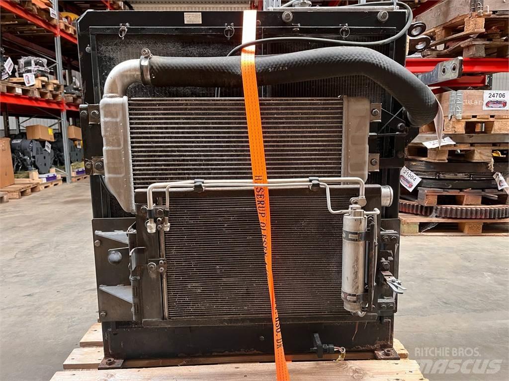 CAT 323D køler Motorok