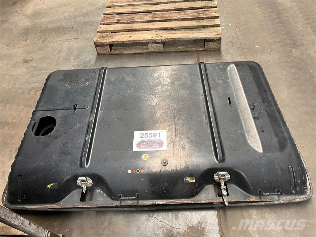 CAT 323D motorhjelm Egyéb alkatrészek