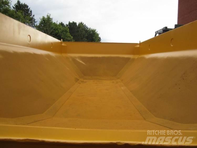 CAT D350D dumperkasse, brugt Mezei dömperek