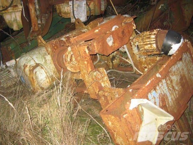 Demag P632 H8,4 Terepdaruk