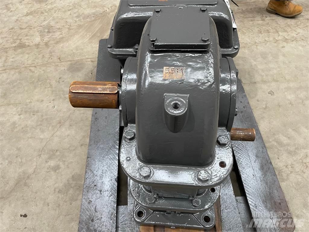 Flender gear - 5,5:1 Hajtóművek