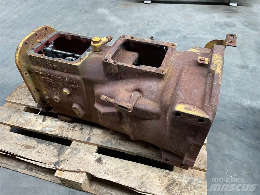  Gearkasse ex. Ford 550 Váltók