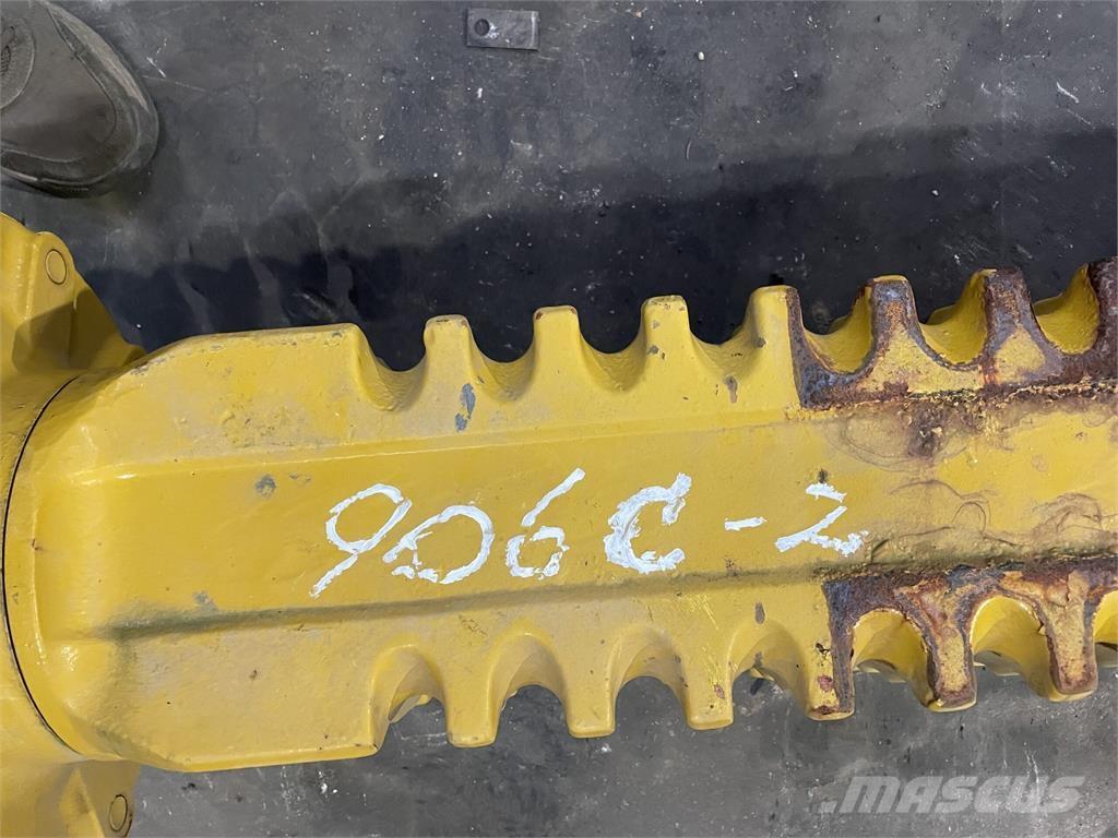 Hydrema 906C-2 frontaksel Tengelyek