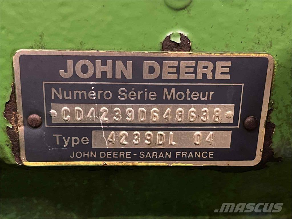 John Deere 4239DL 04 motor Motorok