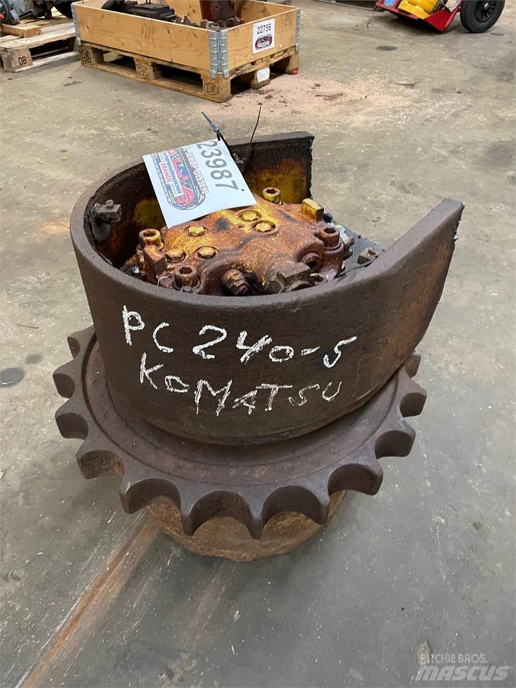 Komatsu PC240-5 Køregear Váltók