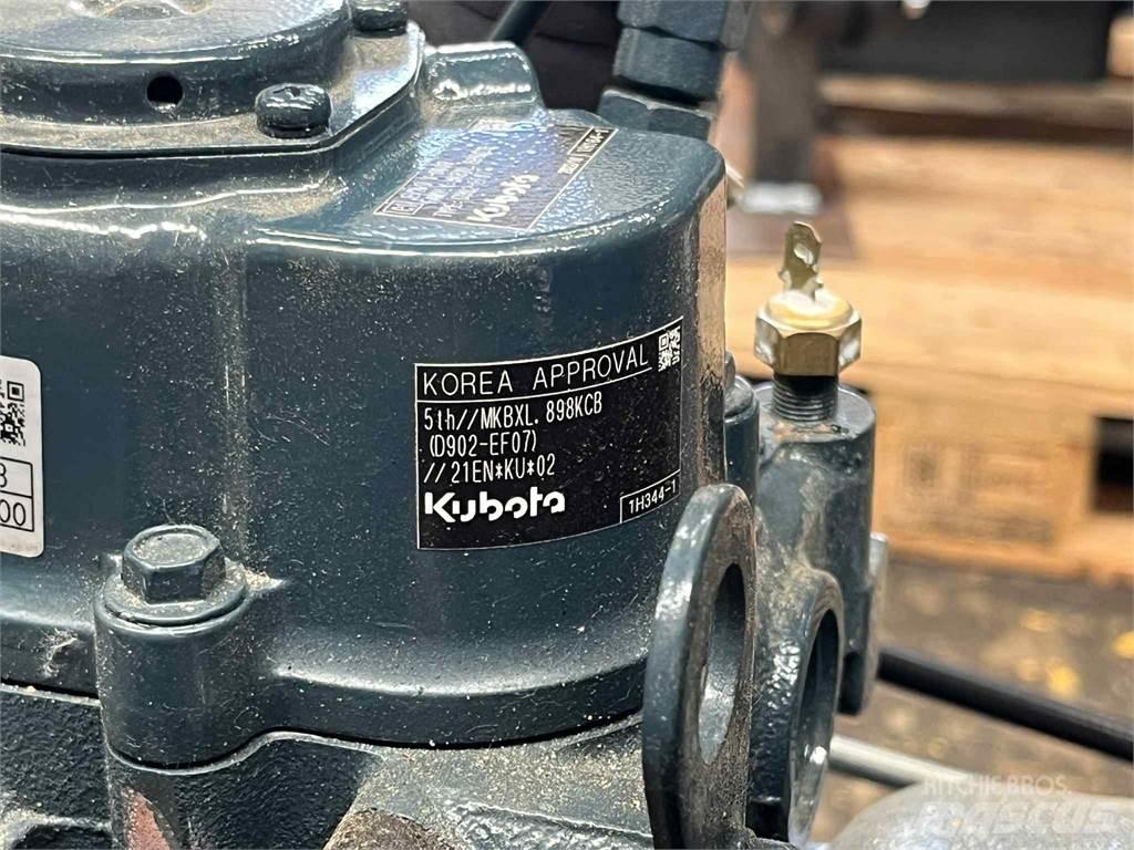 Kubota D902-EF07 motor Motorok