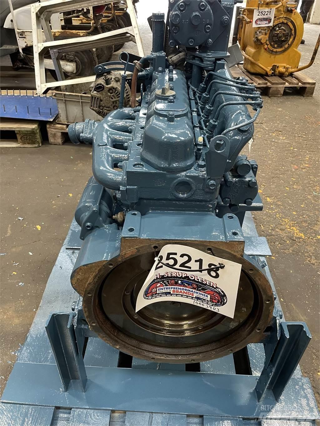 Kubota F2803 motor - 5 cyl. Motorok