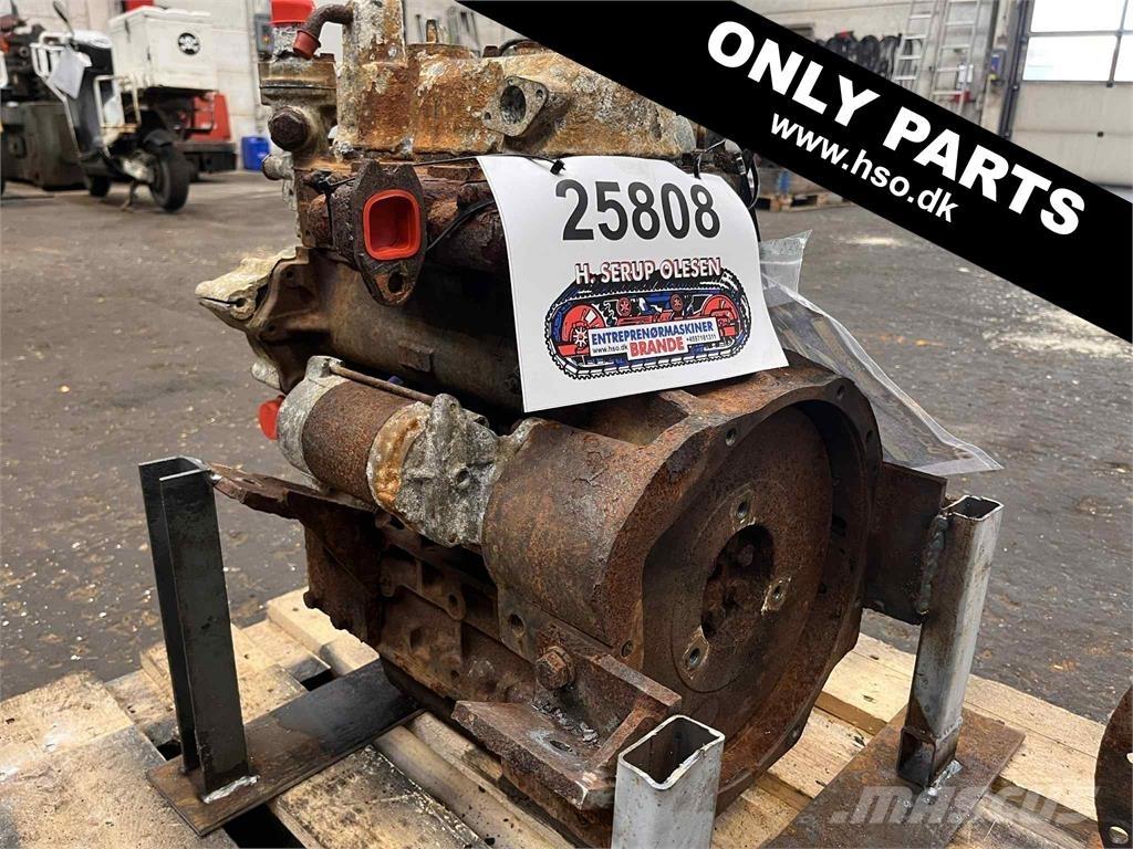 Kubota motor ex. Bobcat 225 Motorok