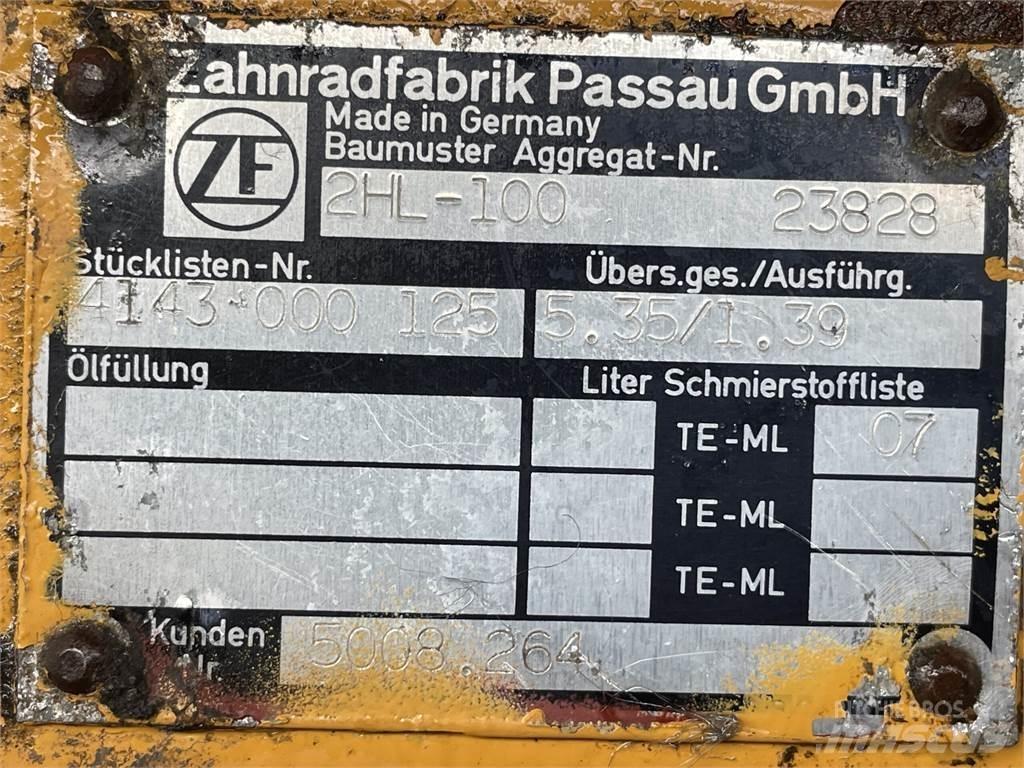 Liebherr A902 Køregear Váltók
