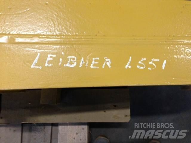 Liebherr L551 Link Arm Egyéb alkatrészek