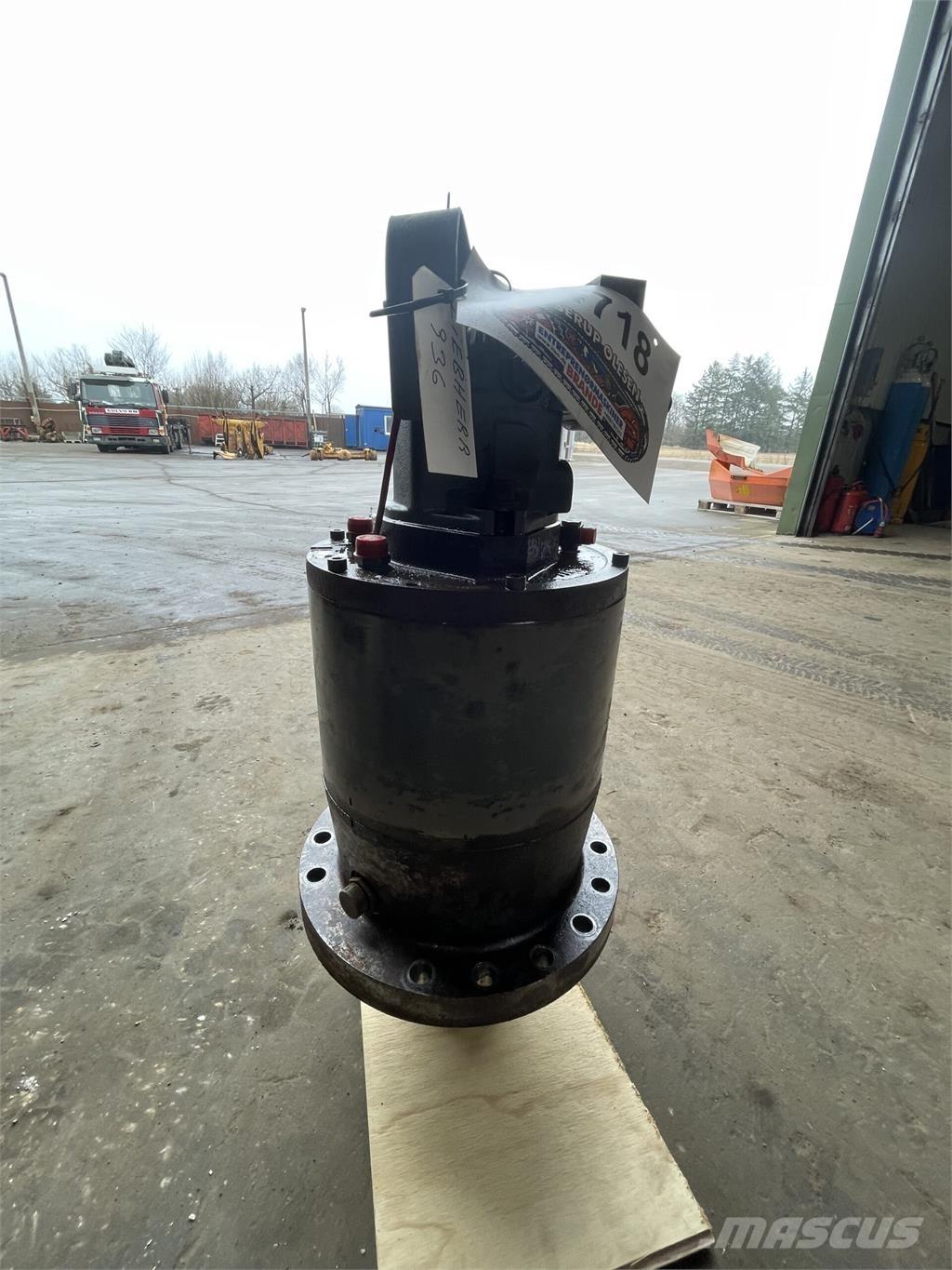 Liebherr R936NLC Krøjegear Váltók