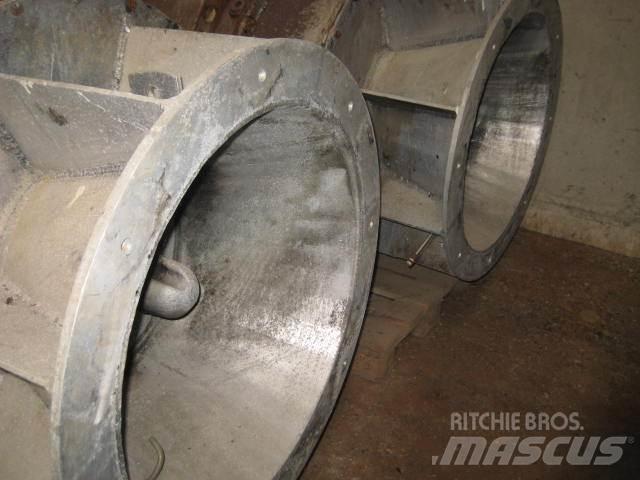 MAN 12V 32/40 turbo - 2 stk Egyéb alkatrészek