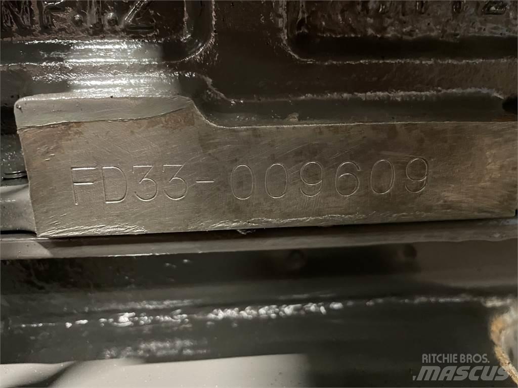 Nissan FD33 motor Motorok