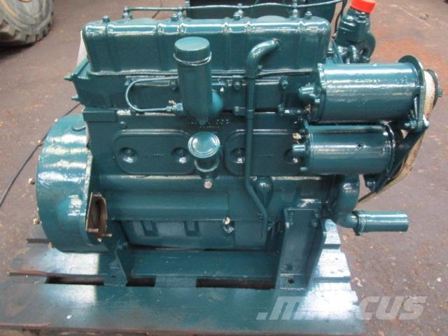 Perkins 4 cyl. motor Motorok