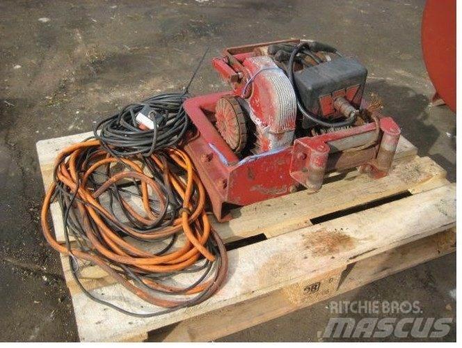  Spil - 24 volt Emelők, csörlők és anyagfelvonók