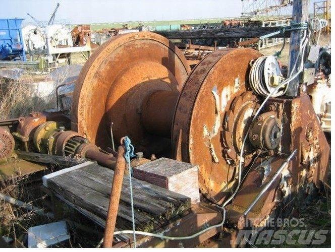 Spil - vægt ca. 7 ton Emelők, csörlők és anyagfelvonók