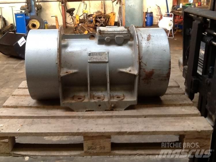  Vibrator Invicta 6,2 kw Motorok