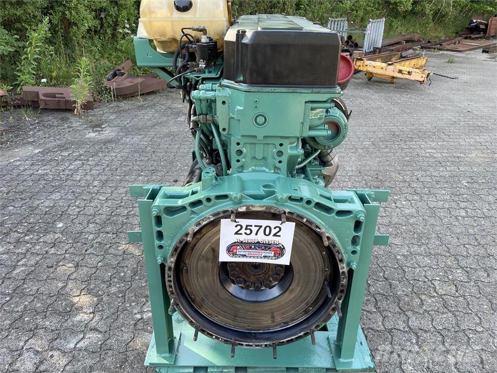 Volvo D12 motor, komplet Motorok