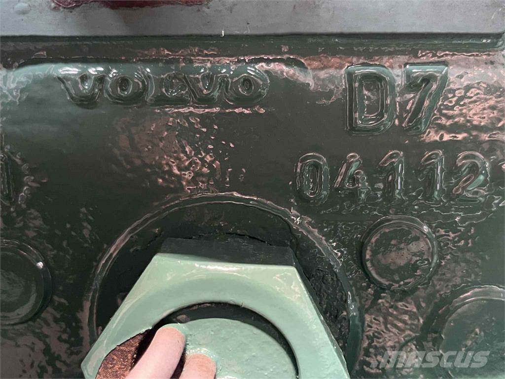 Volvo D7C motor Motorok